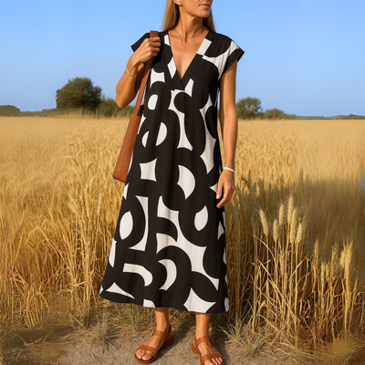 Julia™ | Long dress with V-neckline