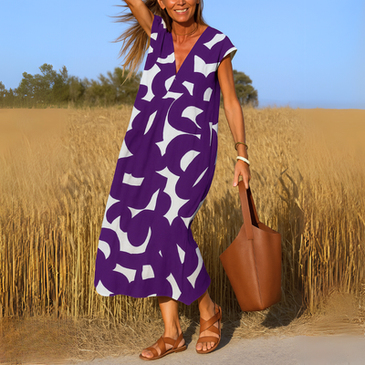 Julia™ | Long dress with V-neckline