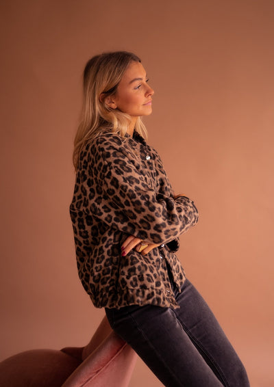SOFIA | Bold Style Jacket with Leopard Print